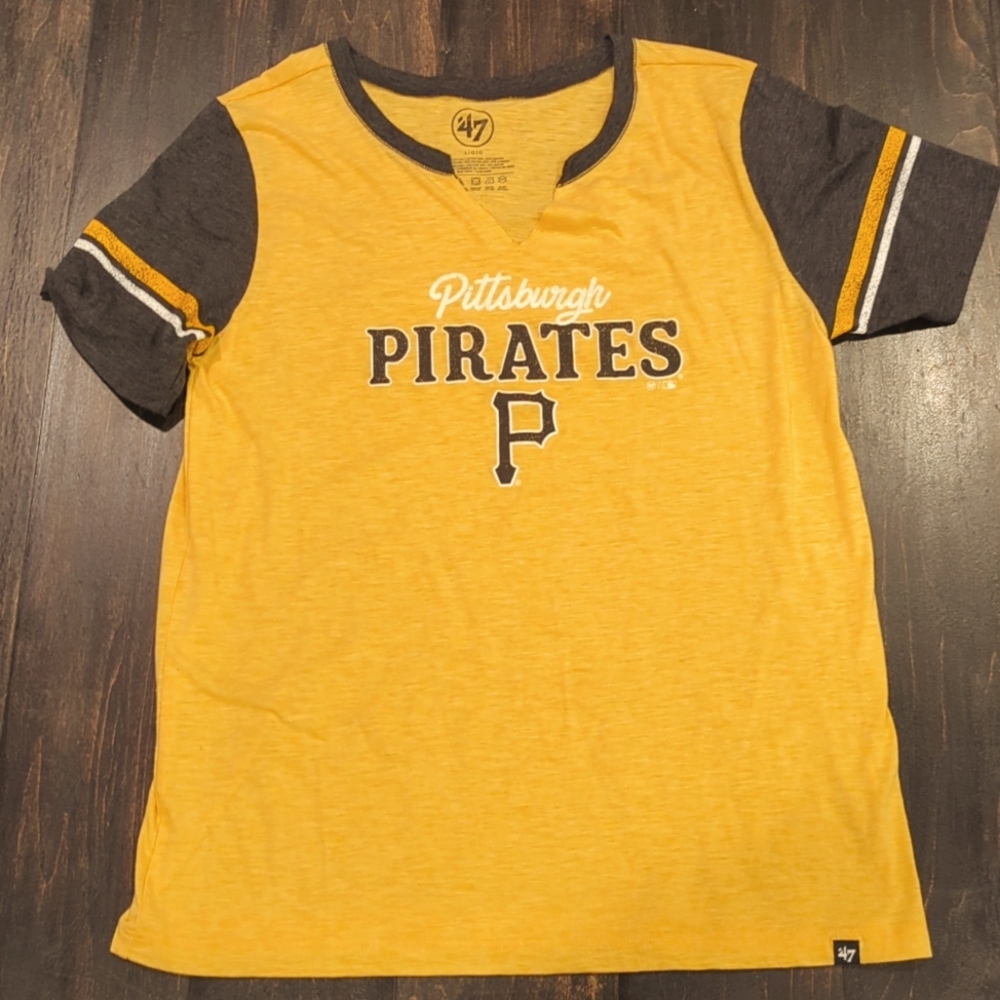 Pittsburgh Pirates shirt